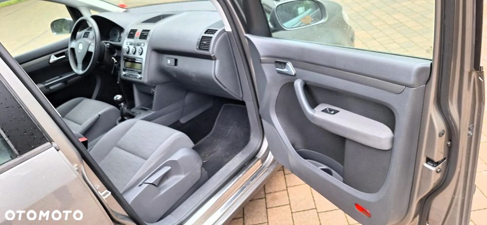 Volkswagen Touran 1.4 TSI Comfortline - 11