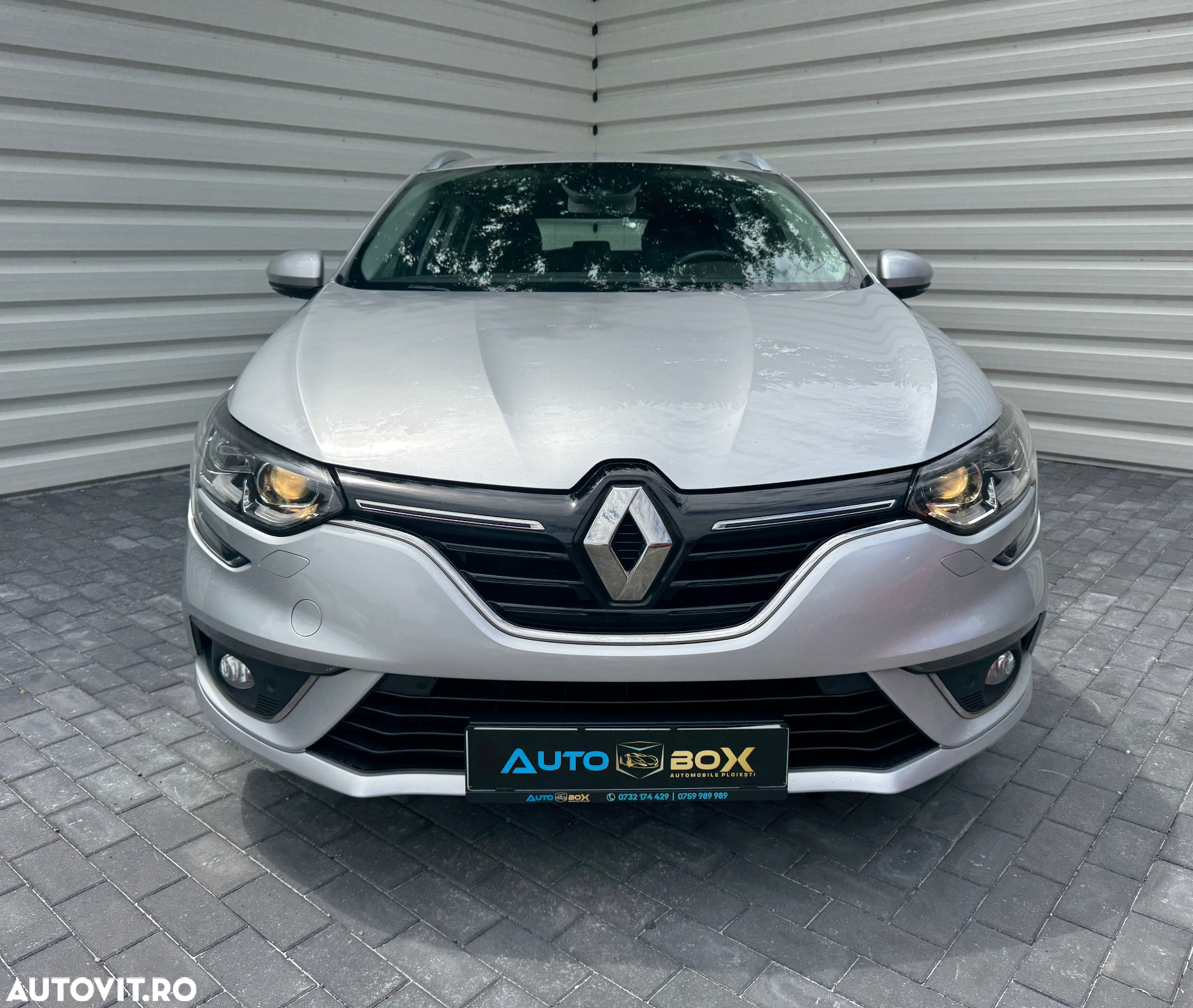 Renault Megane ENERGY dCi 110 EDC INTENS - 11