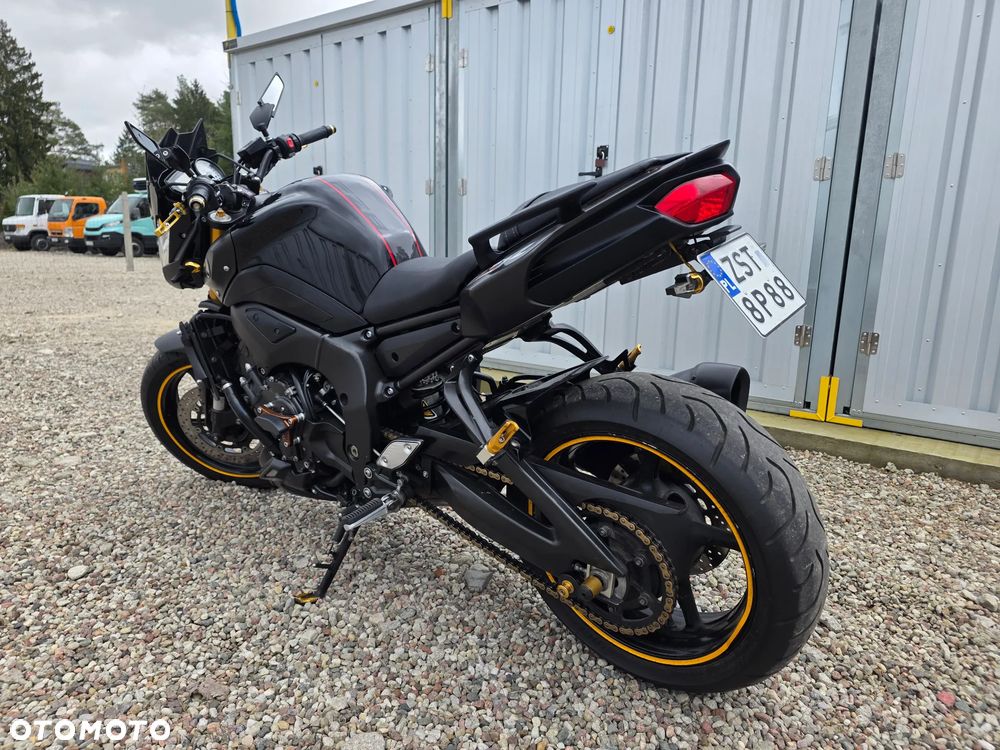 Yamaha FZ8 - 2