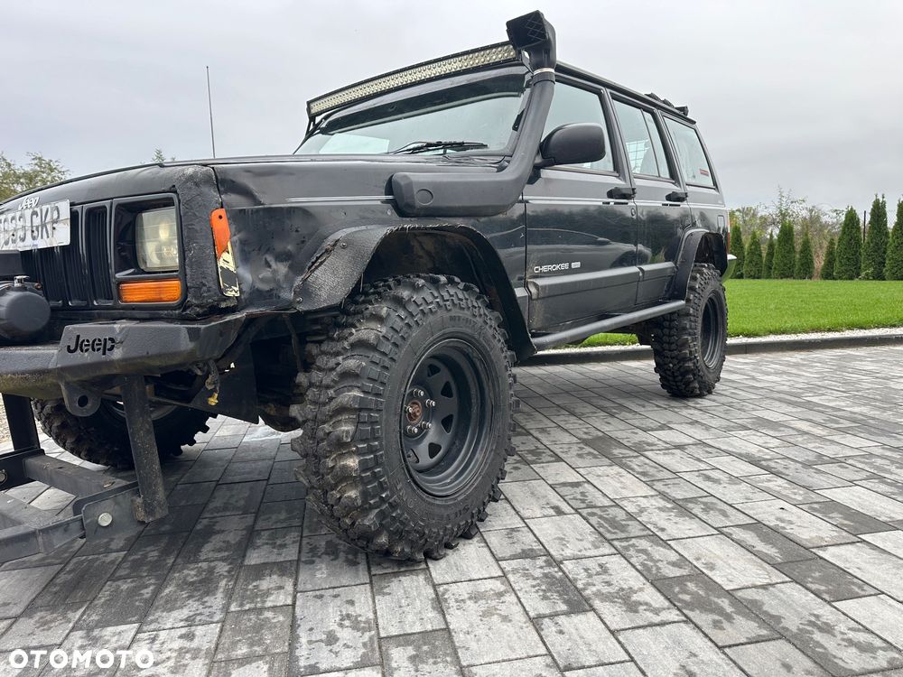 Jeep Cherokee 4.0 Limited - 8