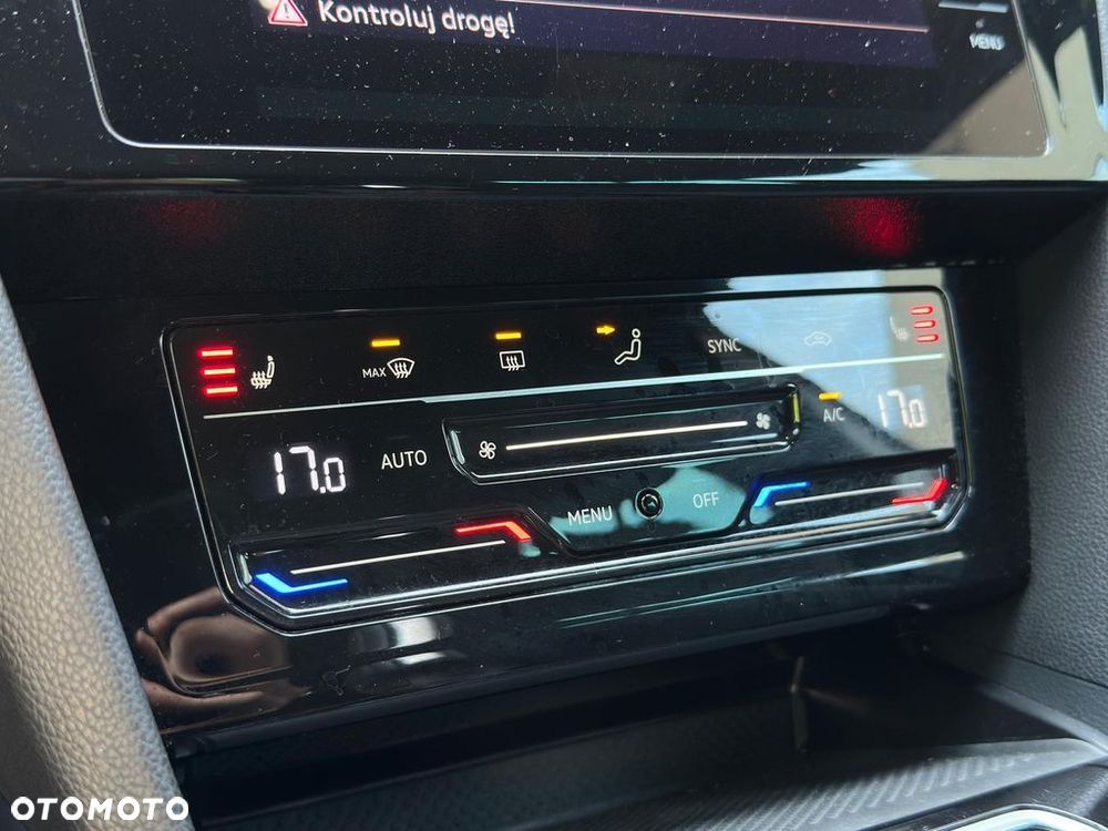 Volkswagen Passat - 23