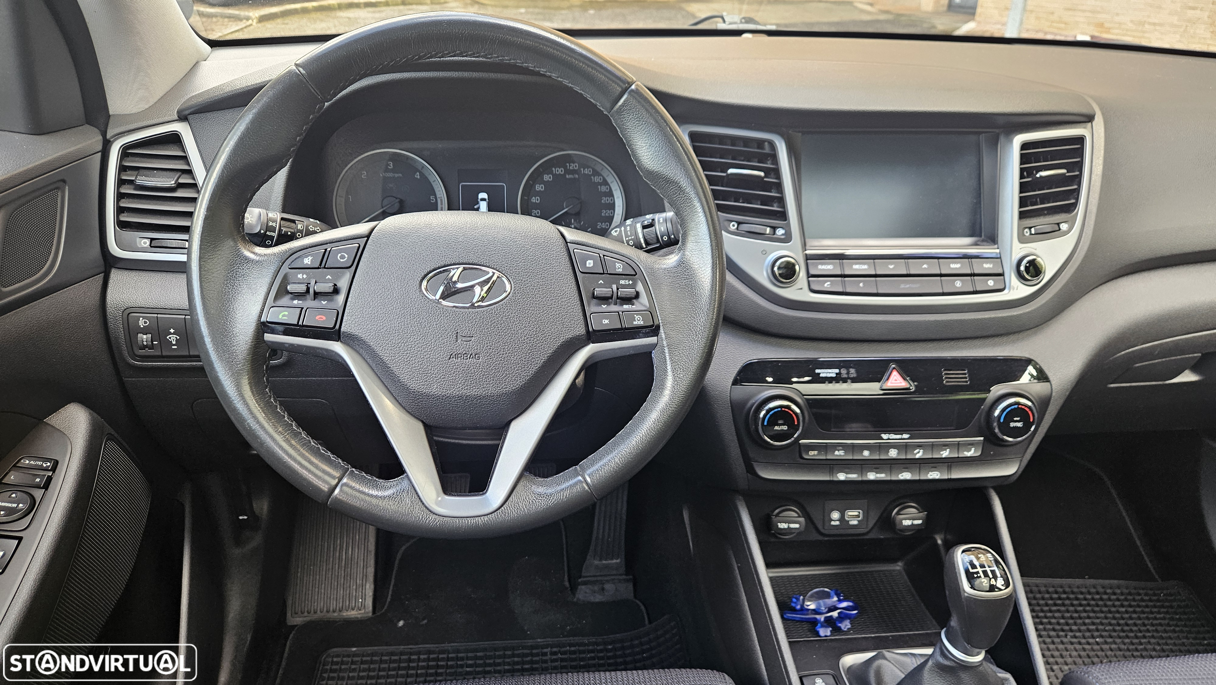 Hyundai Tucson 1.7 CRDi Premium - 15