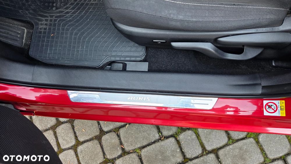 Toyota Auris 1.6 Prestige - 16