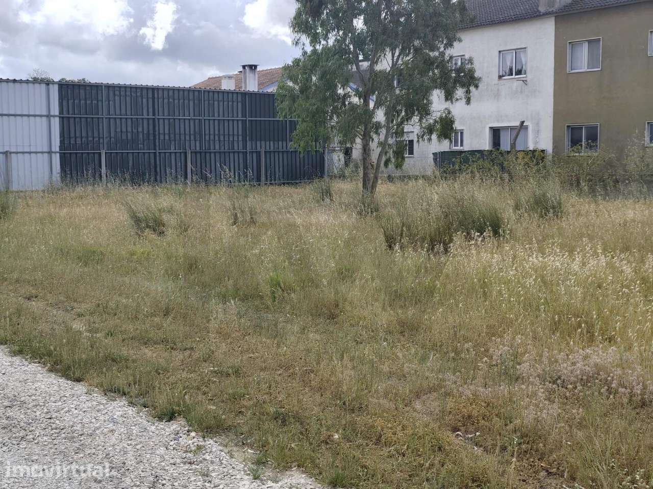 Lote de terreno para construção situado na urbanização Ribeira do Marc - Grande imagem: 2/36