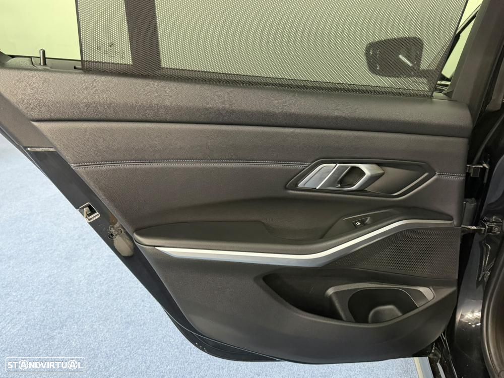BMW 330 e Aut. M Sport - 38