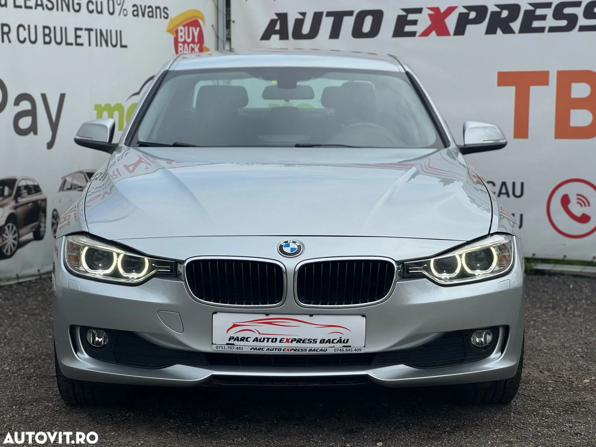 BMW Seria 3 318d Touring Aut. - 26