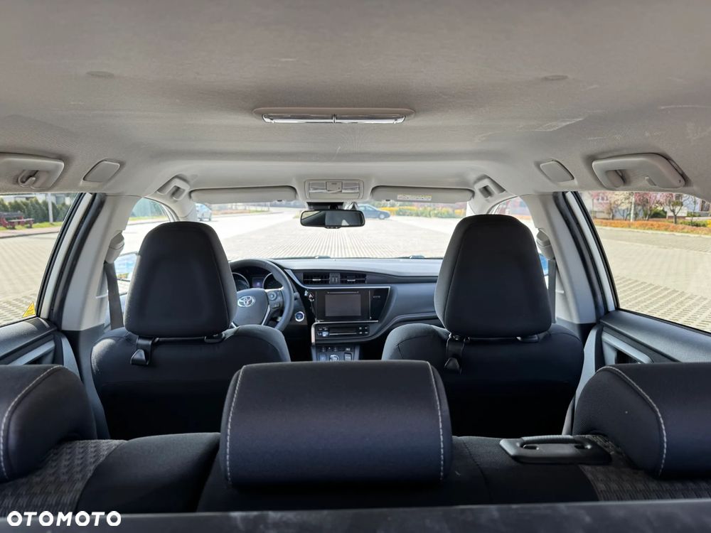 Toyota Auris - 22