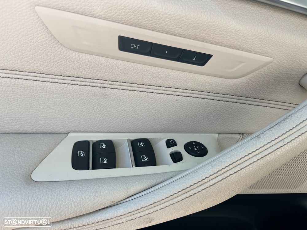 BMW 520 d Aut. Luxury Line - 11
