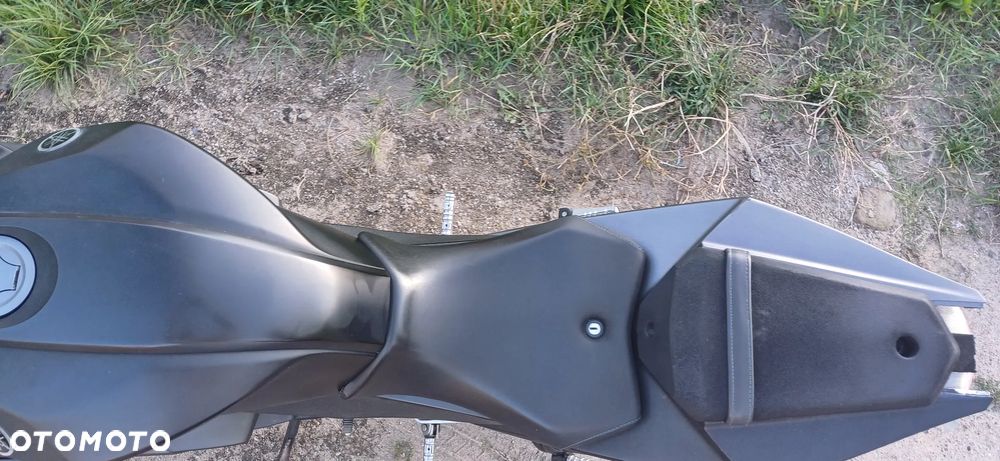 Yamaha YZF - 12