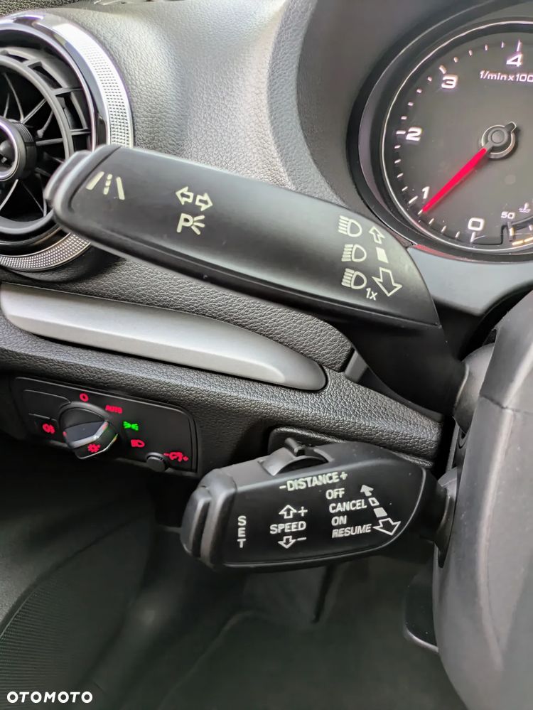 Audi A3 1.6 TDI S tronic - 33