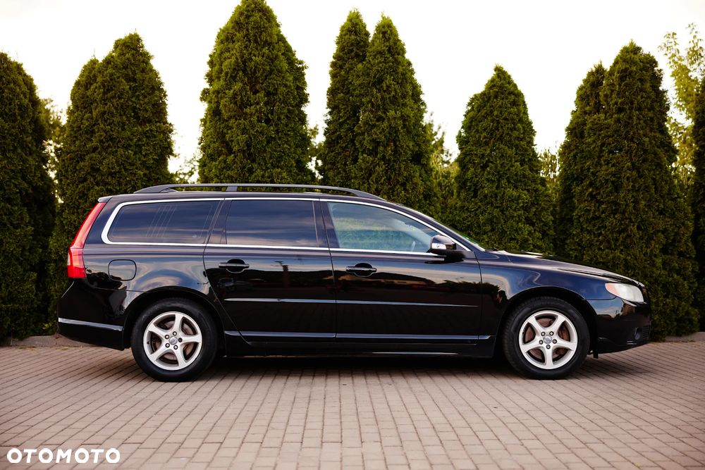 Volvo V70 2.5T Momentum - 8