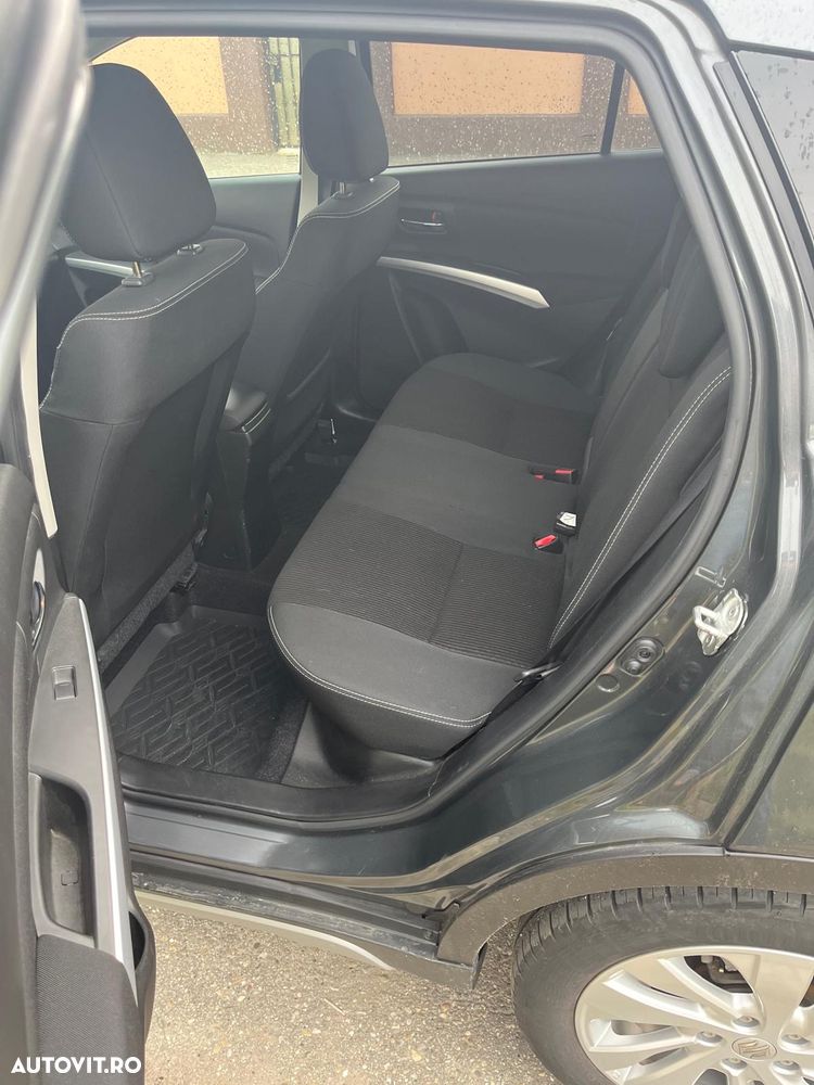 Suzuki S-Cross - 2