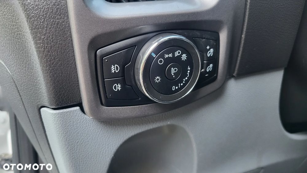 Ford Transit Custom - 23