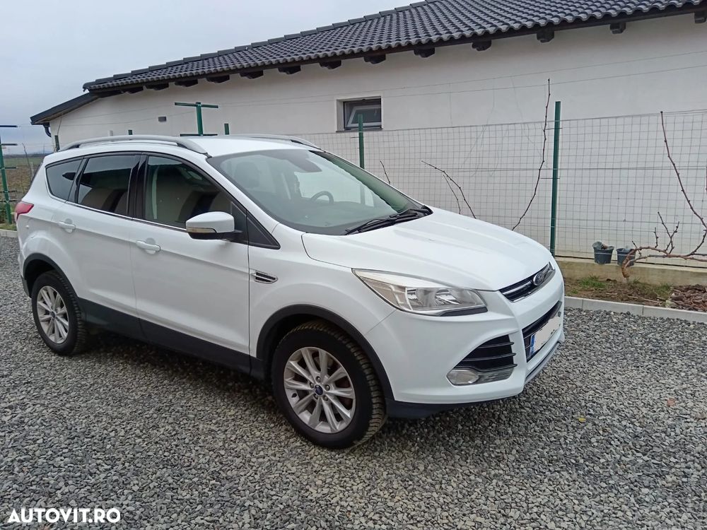 Ford Kuga - 2