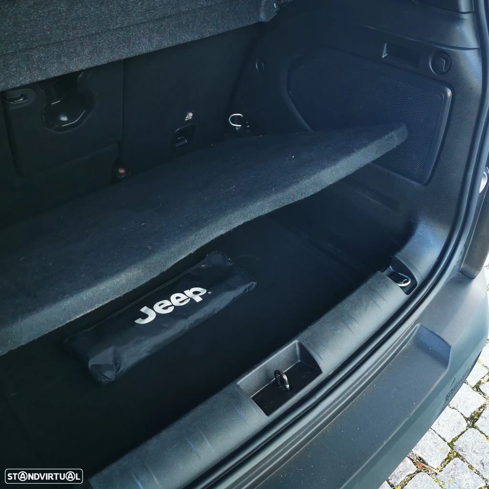 Jeep Renegade 1.6 MJD Limited - 19