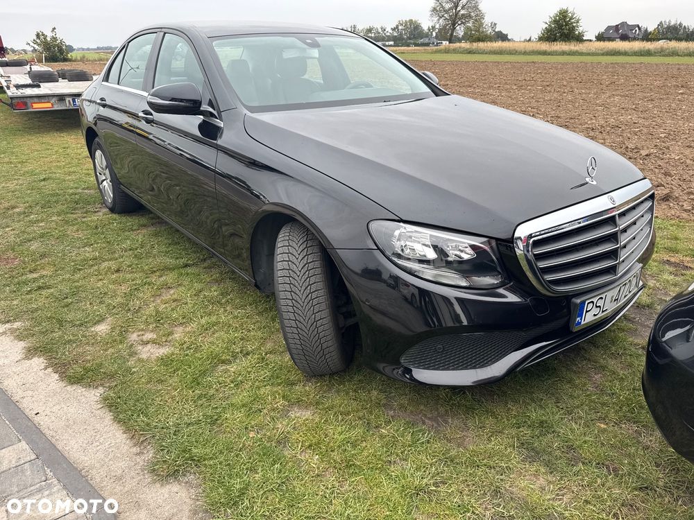 Mercedes-Benz Klasa E 200 d 9G-TRONIC Exclusive - 3