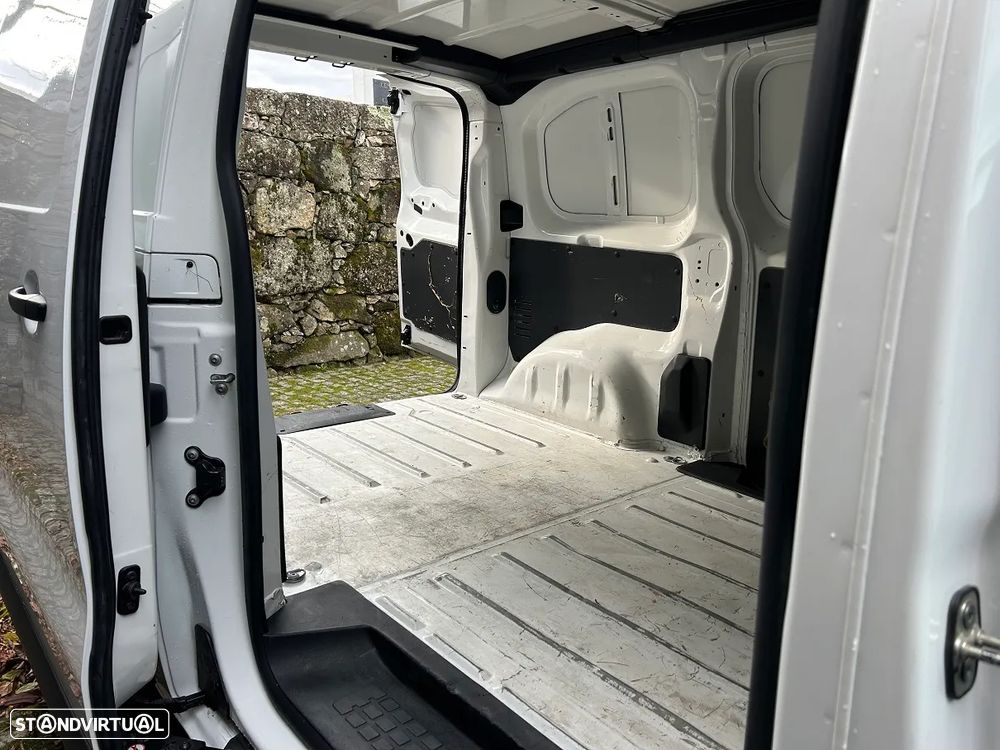 Peugeot 1.5 Hdi 3 Lugares - 19