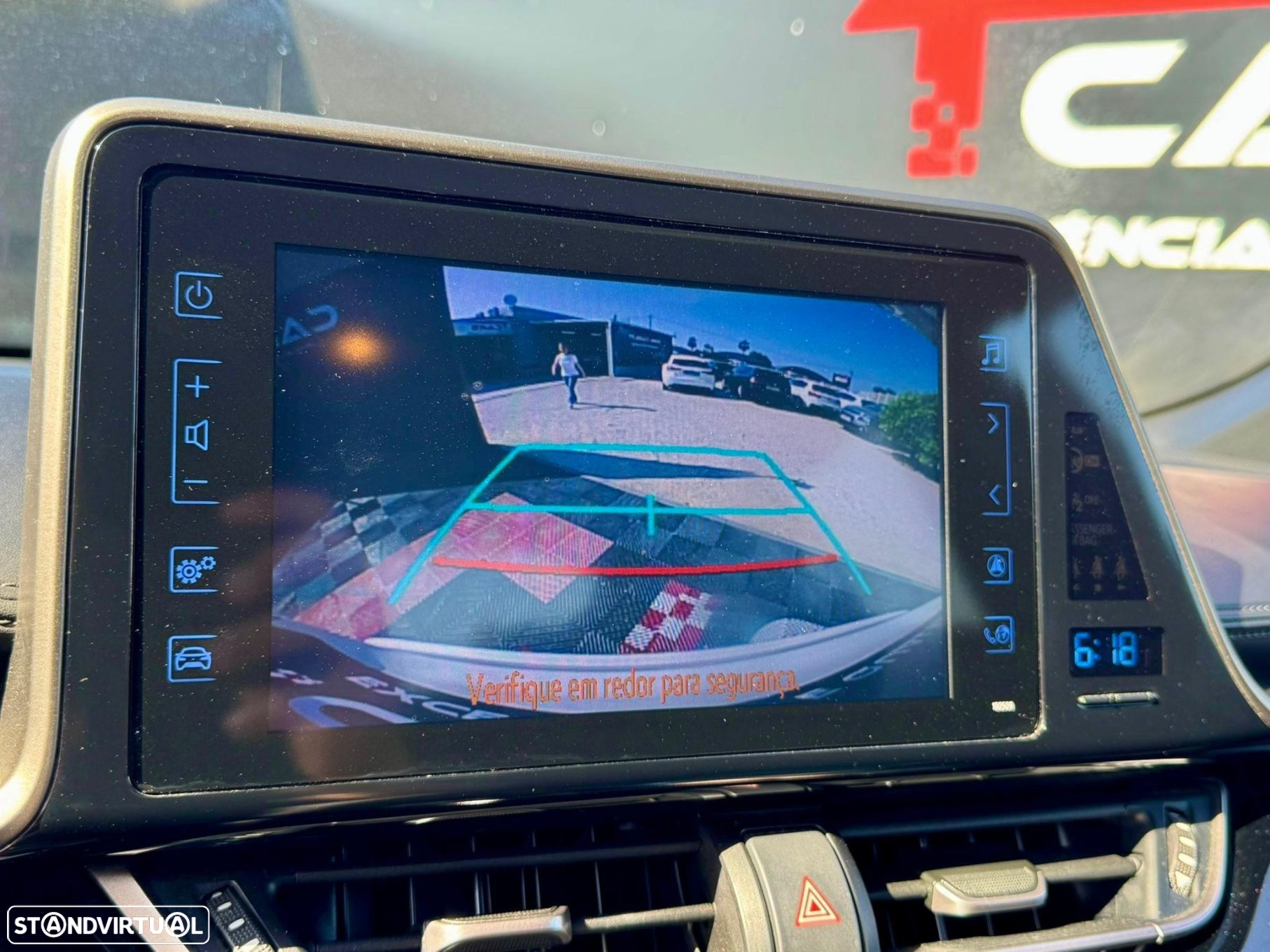 Toyota C-HR 1.8 Hybrid Exclusive - 12