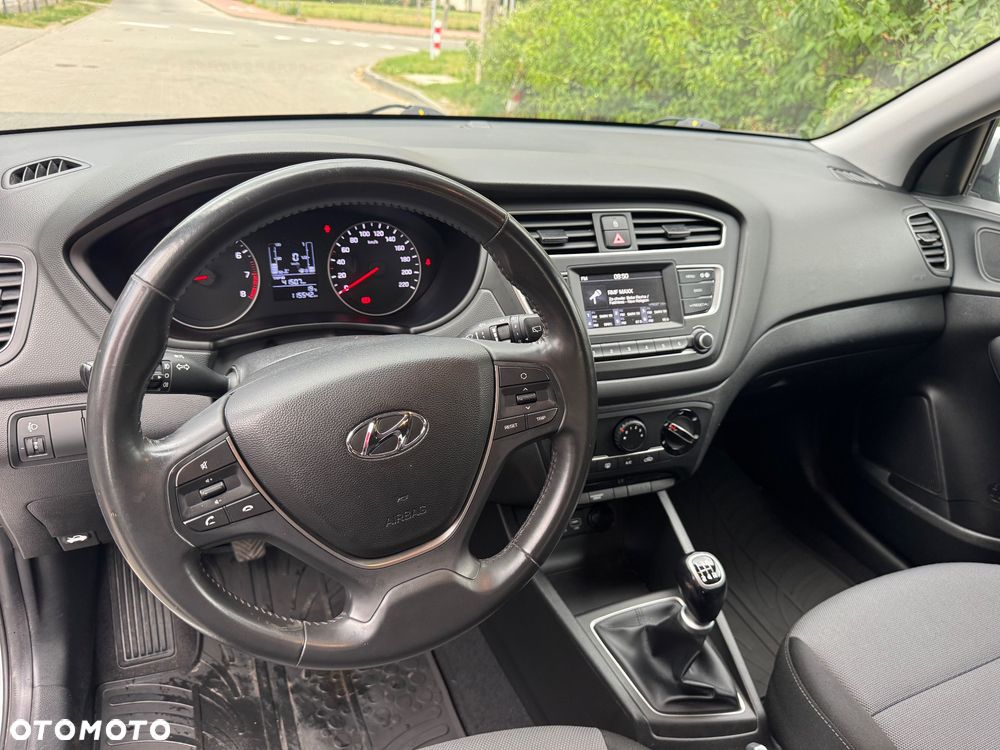 Hyundai i20 blue 1.2 Advantage+ - 17