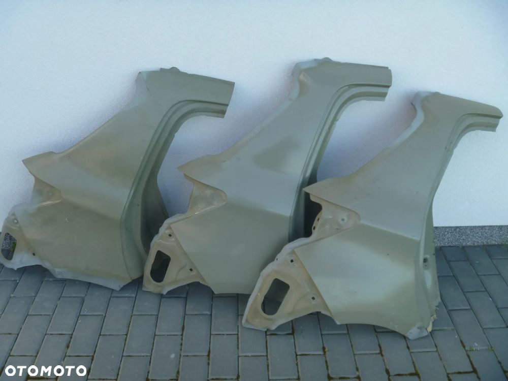 TOYOTA YARIS III 2017 ZDERZAK PRZEDNI RÓŻNE KOLORY - 8