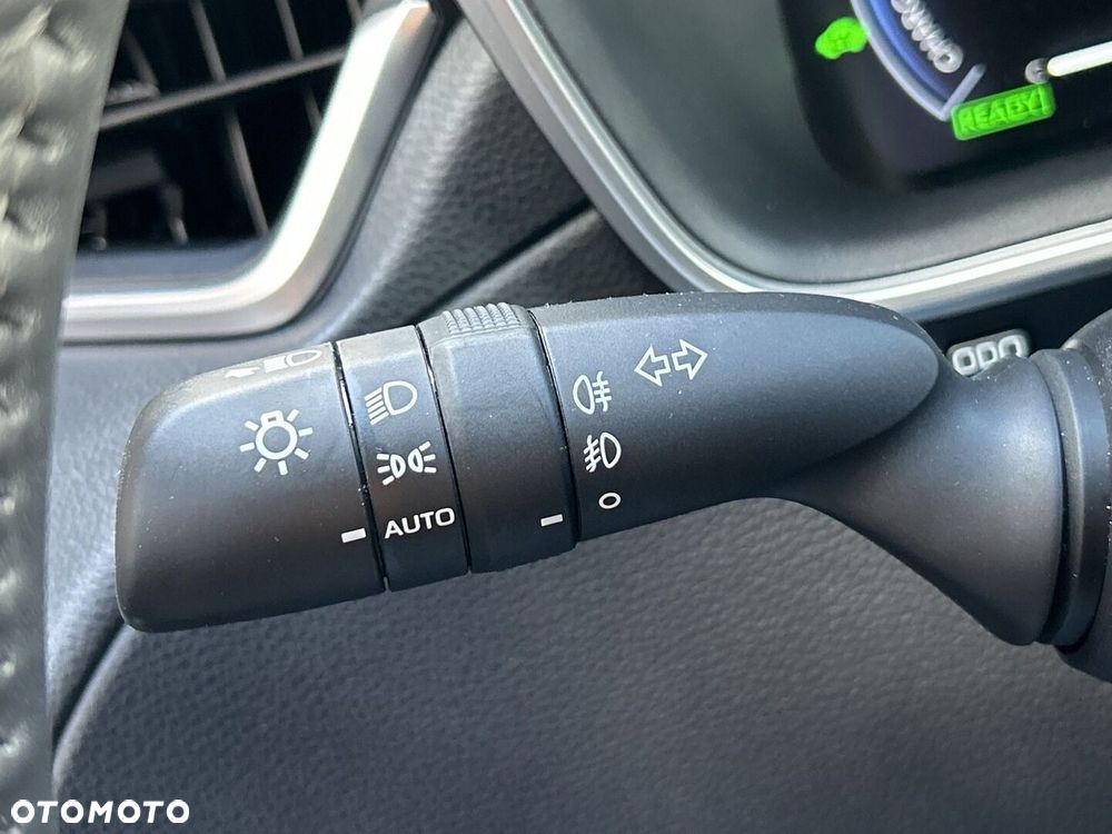 Toyota Corolla Cross 1.8 Hybrid Comfort - 18
