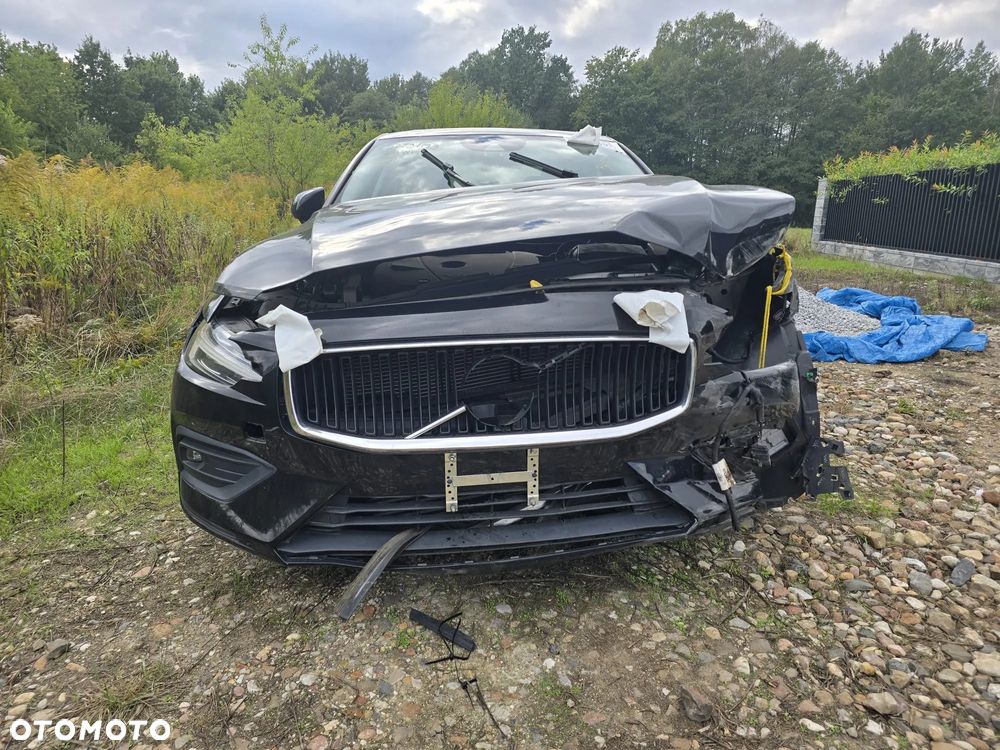 Volvo S60 T5 Momentum Pro - 2