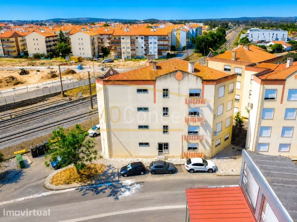 Apartamento T3| Pronto a Habitar Junto à Estação| Excelente Exposiç... - Grande imagem: 2/26