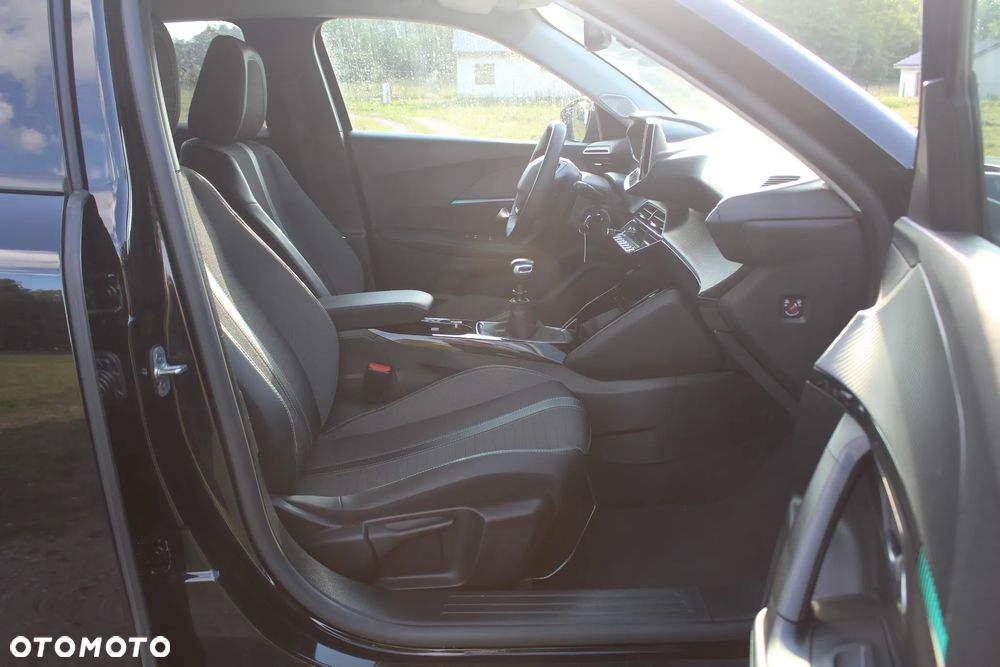 Peugeot 2008 1.5 BlueHDi Allure Pack S&S - 25