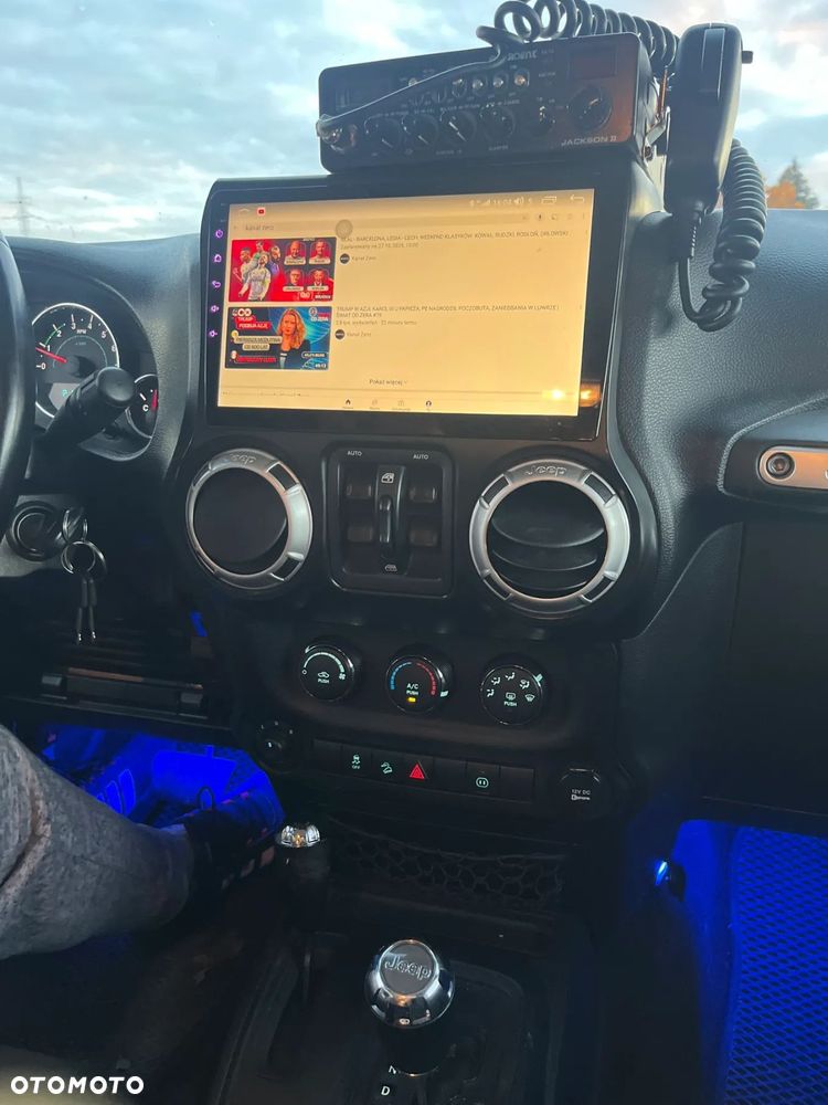 Jeep Wrangler Unlimited Hard-Top 3.8 Automatik Sahara - 11