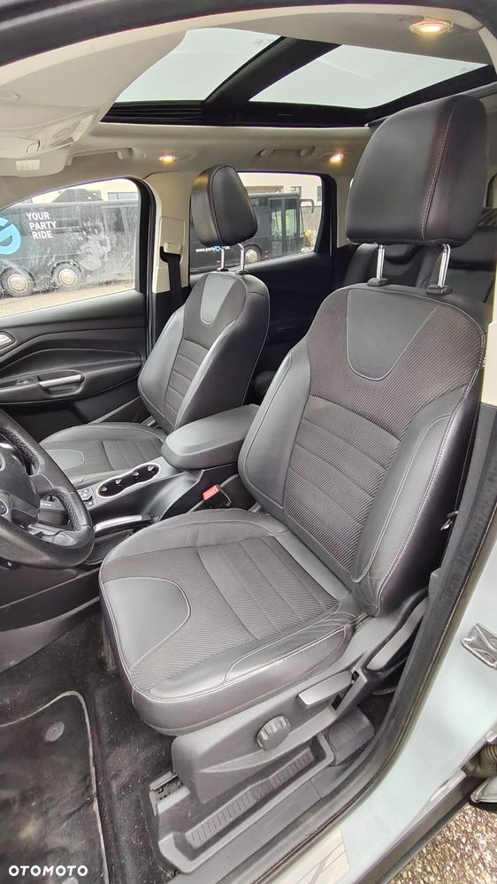 Ford Kuga 2.0 TDCi 4x4 Titanium - 17