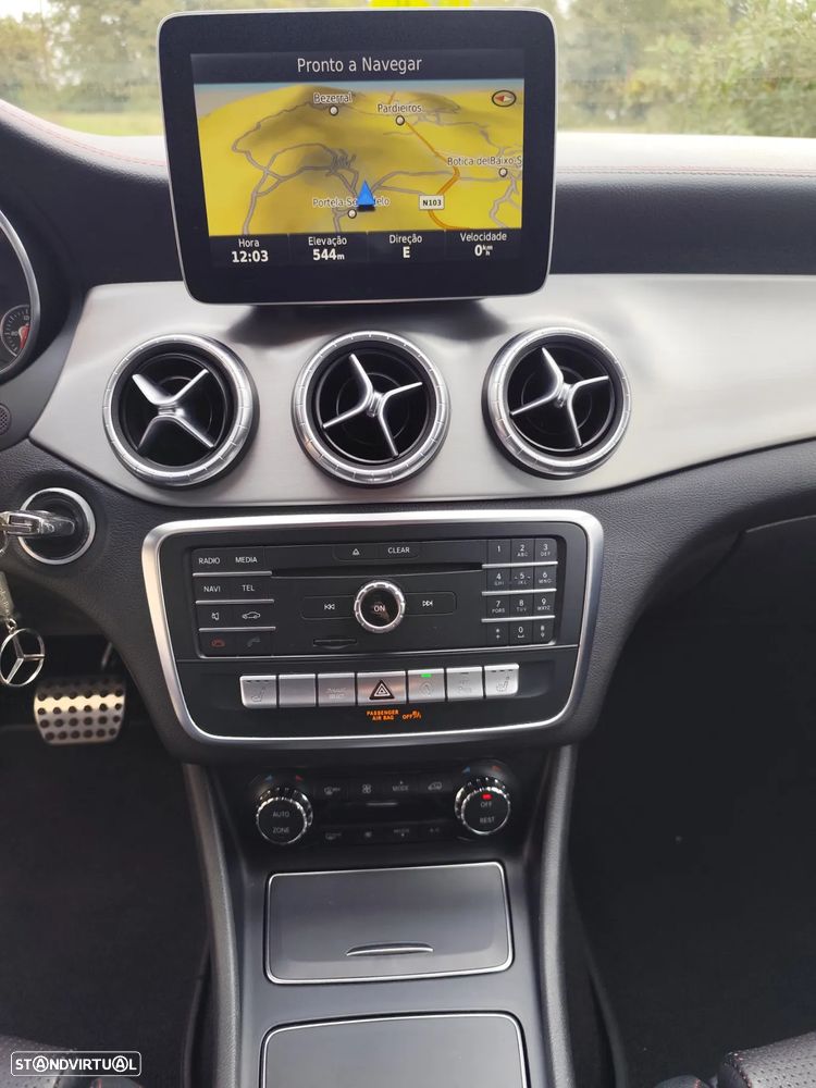 Mercedes-Benz CLA 220 d Shooting Brake AMG Line Aut. - 13