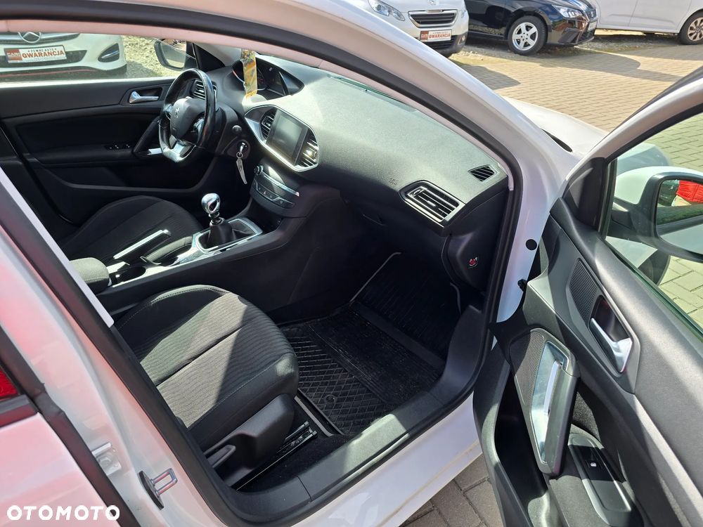 Peugeot 308 - 11