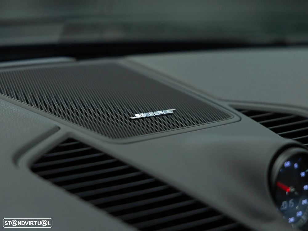 Porsche Cayenne Platinum Edition - 27