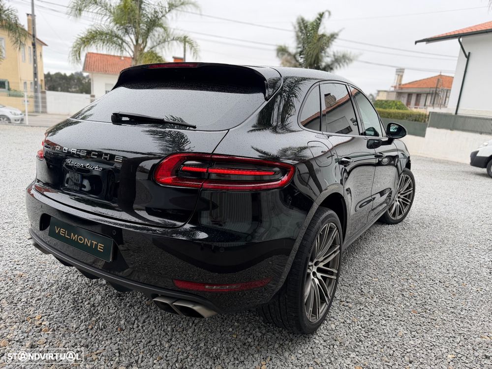 Porsche Macan Turbo - 14