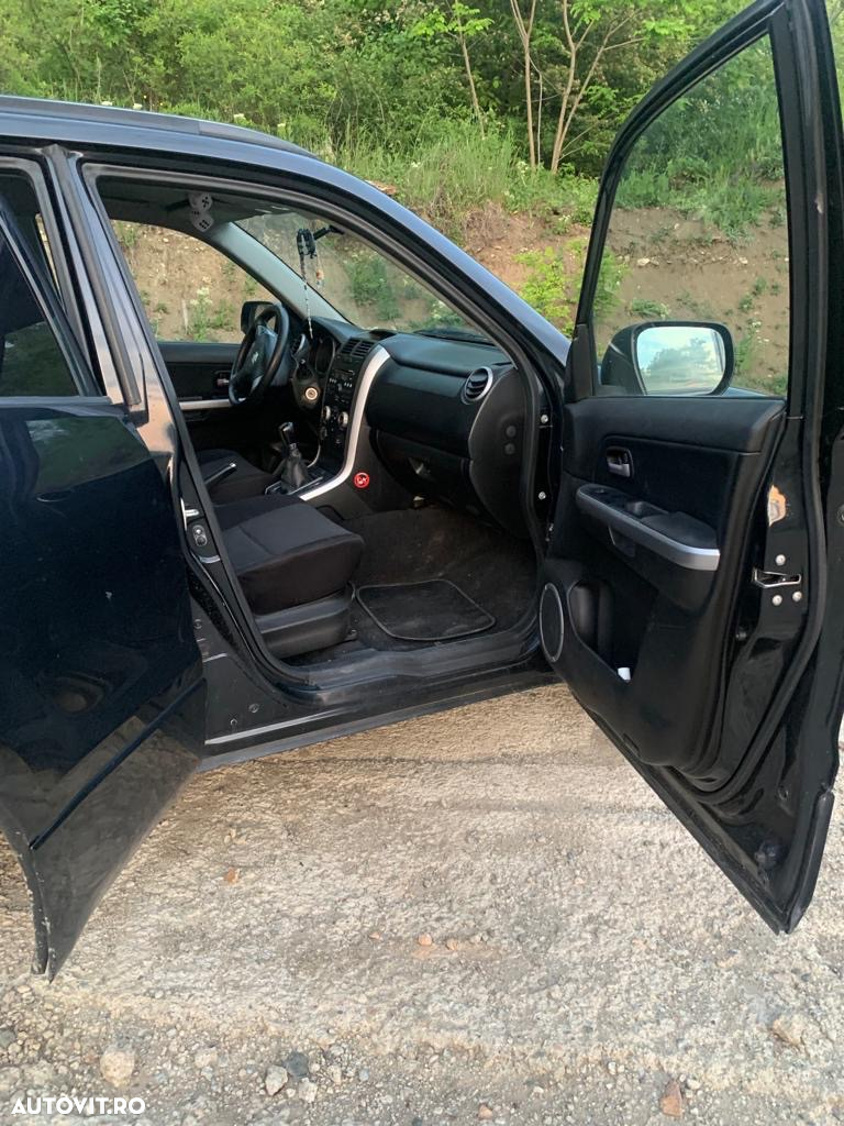 Suzuki Grand Vitara 1.9 DDiS Comfort + DPF - 5