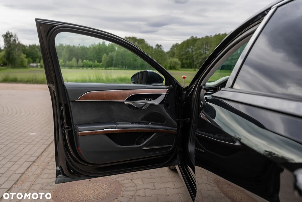 Audi A8 - 17