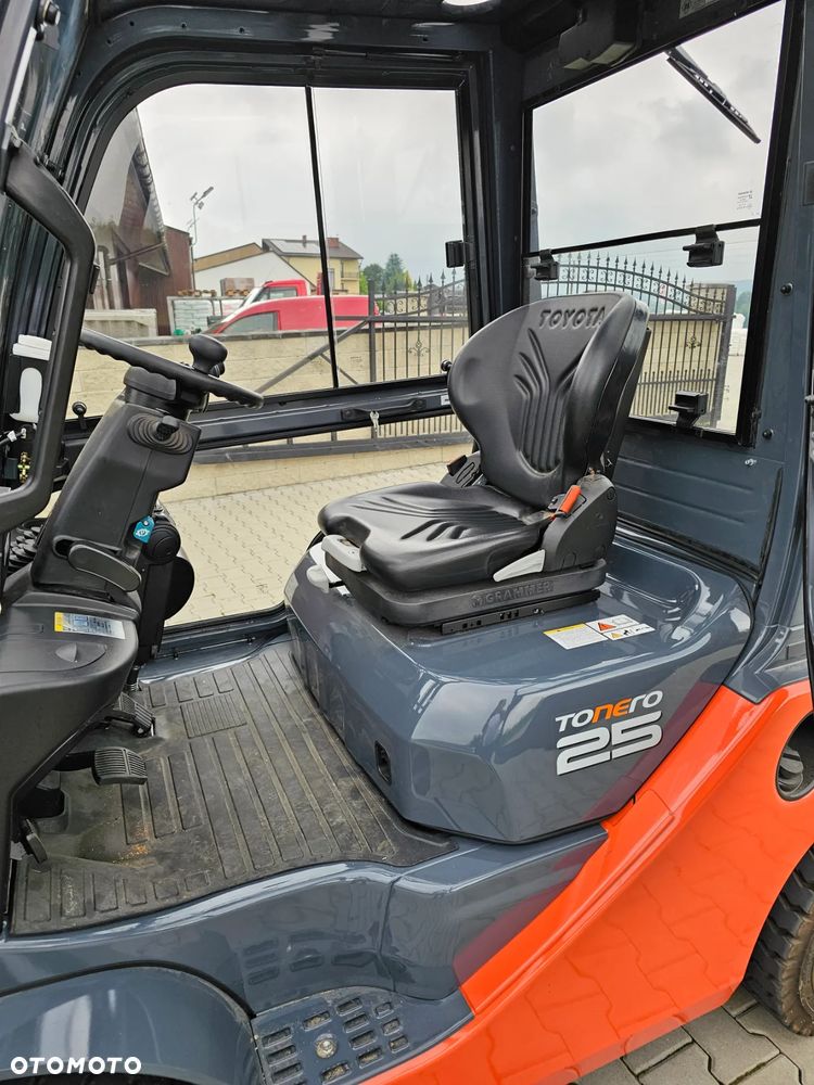 Toyota 02-8FDF25 - 5