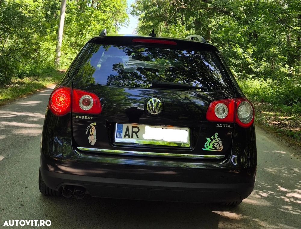 Volkswagen Passat - 11