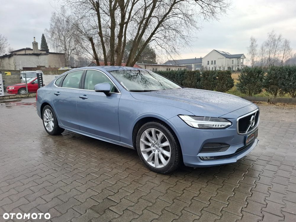 Volvo S90 - 2