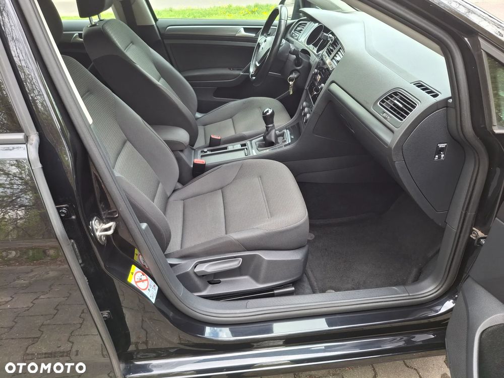 Volkswagen Golf 1.4 TSI BMT Comfortline - 21