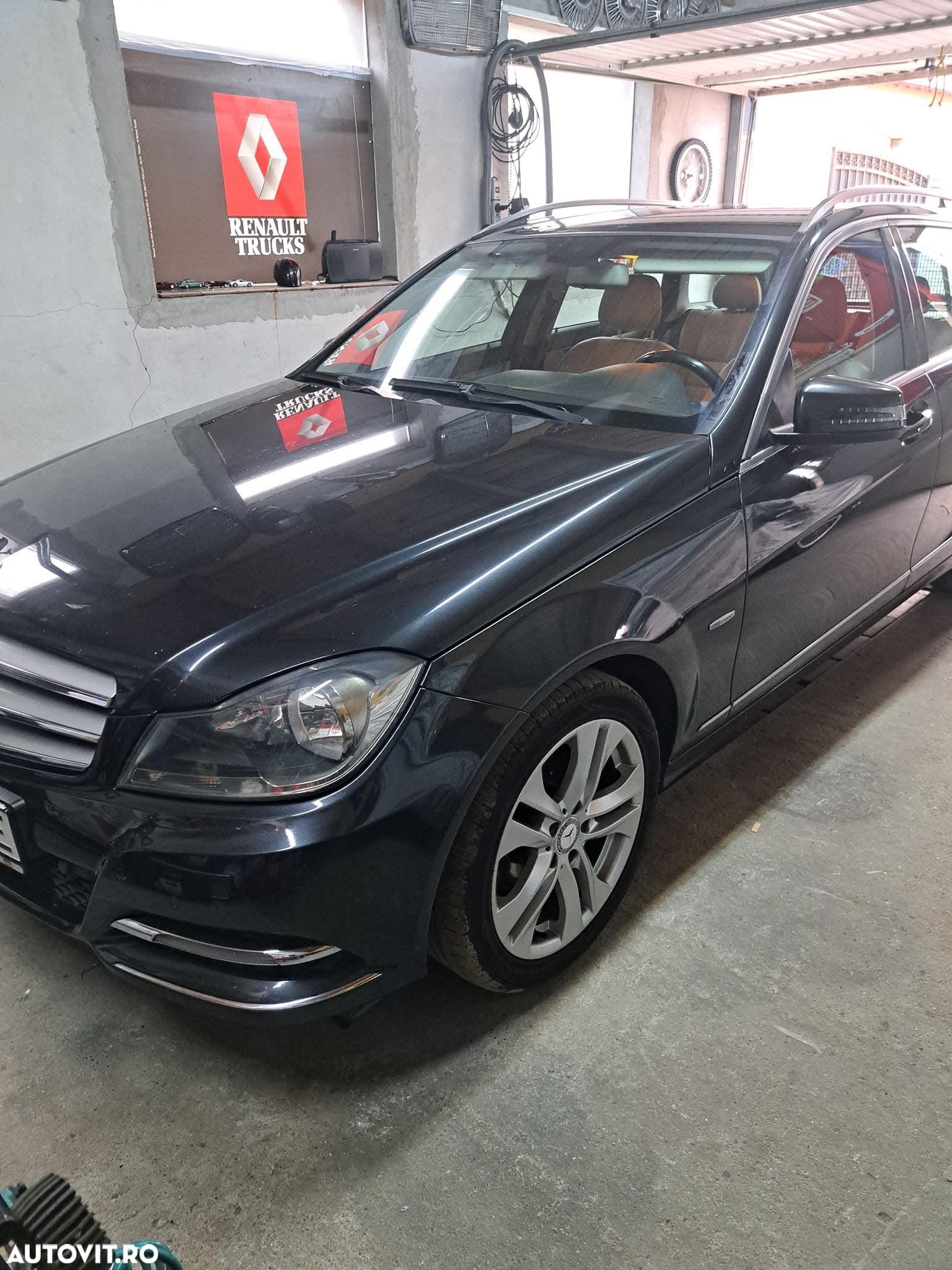 Mercedes-Benz C - 1