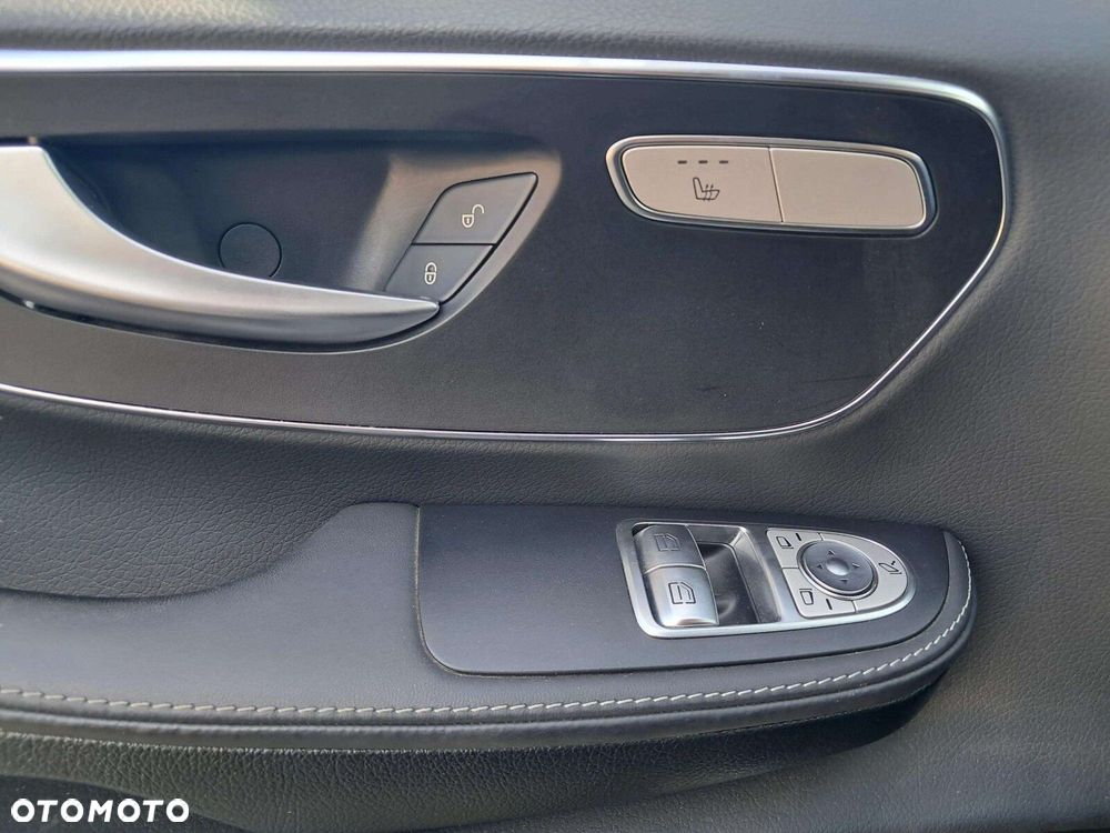 Mercedes-Benz Klasa V 300 d 4-Matic Avantgarde 9G-Tronic (d³ugi) - 13