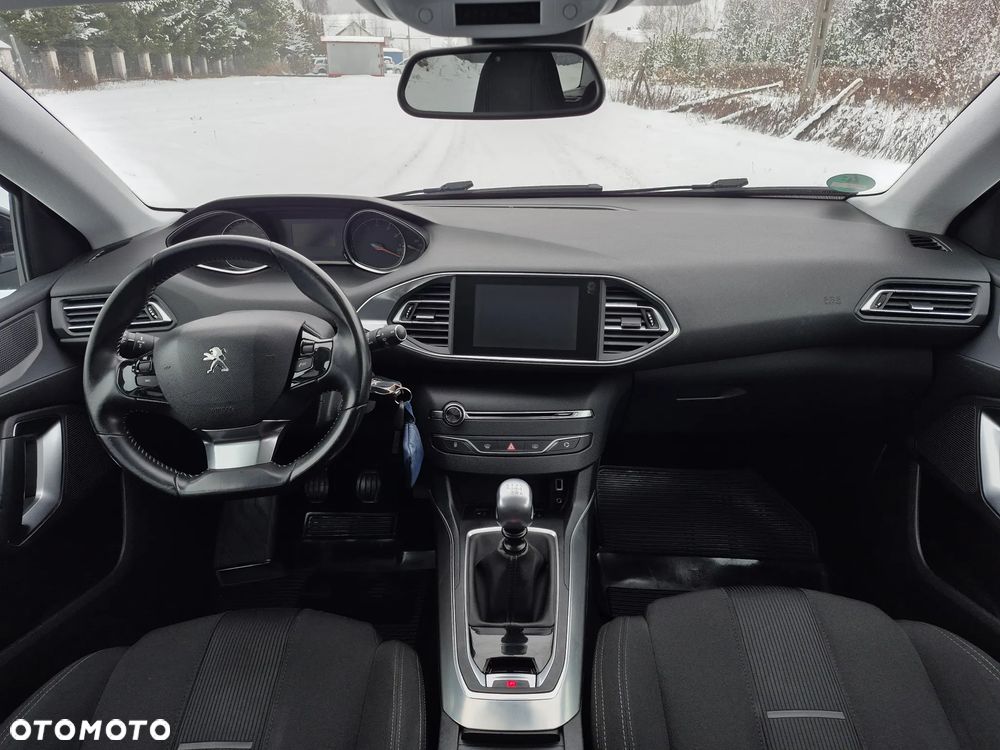 Peugeot 308 155 THP Premium - 6