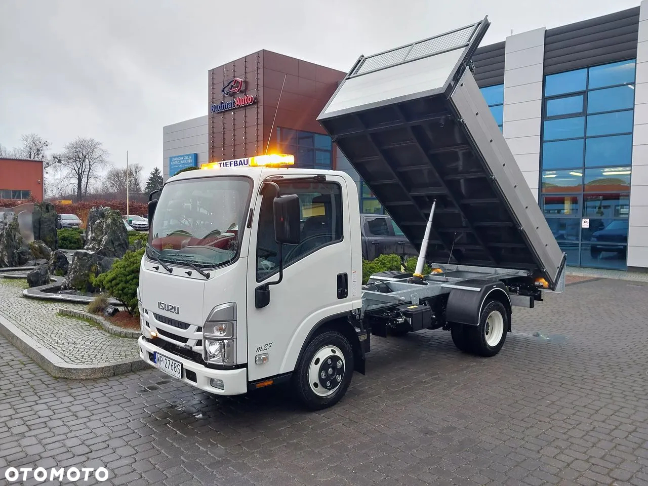 Isuzu M27 - 20