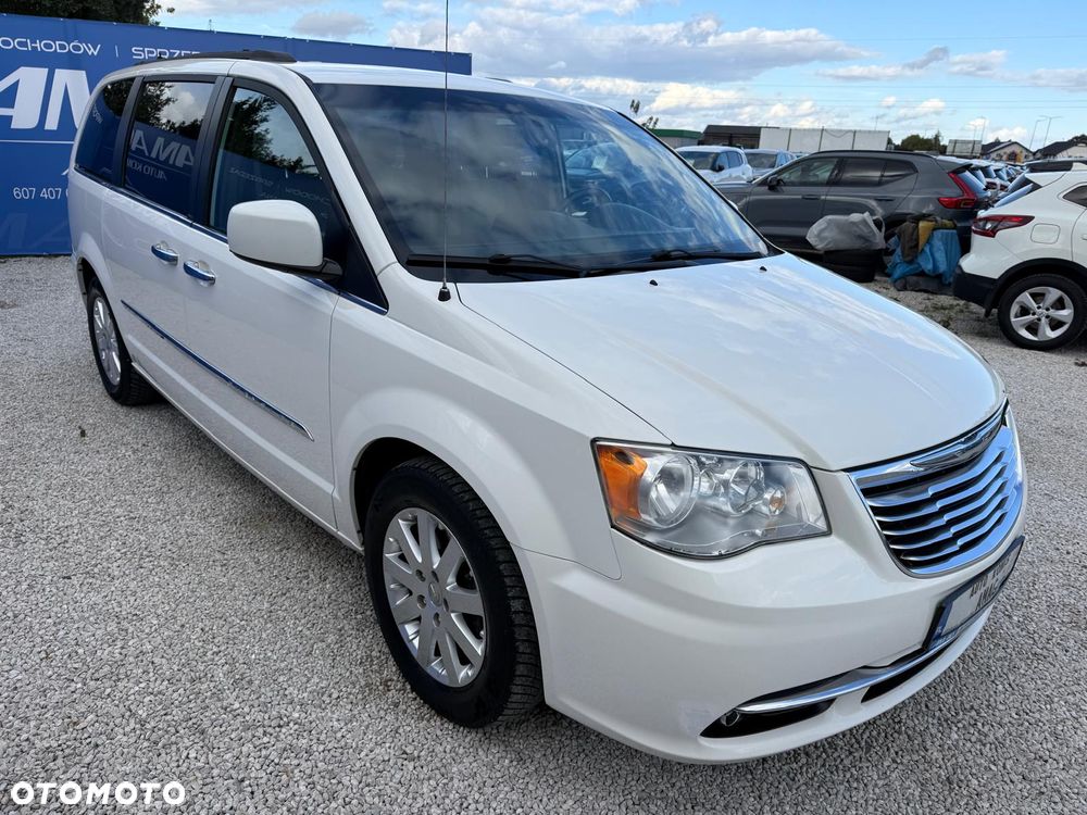 Chrysler Town & Country 3.6 Limited - 4