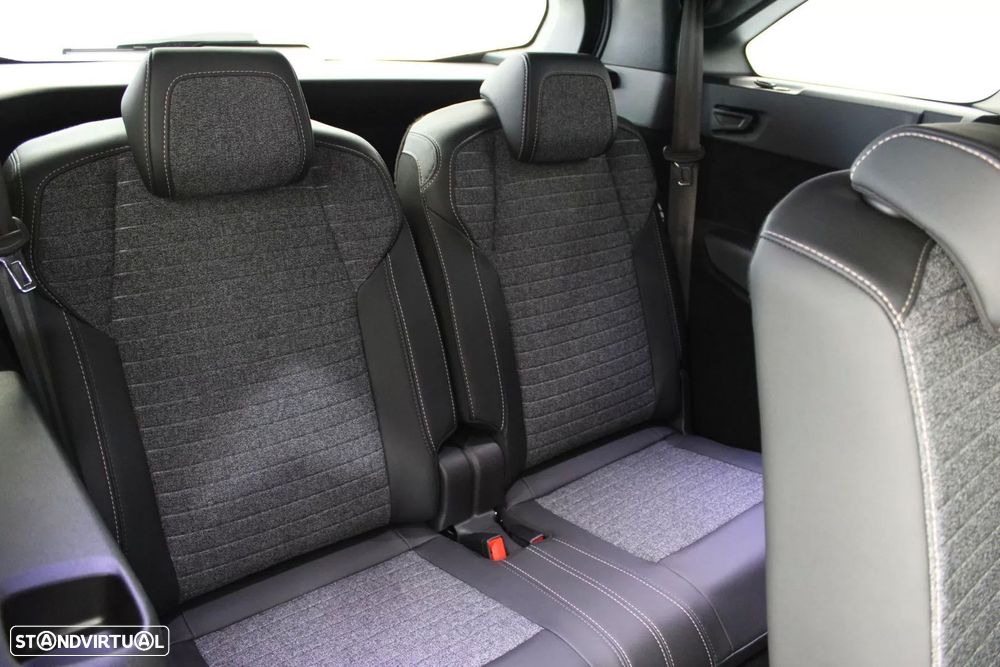 Peugeot 5008 1.2 Hybrid Allure e-DCS6 - 22