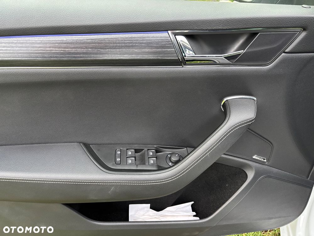 Skoda Superb 2.0 TDI Style - 23