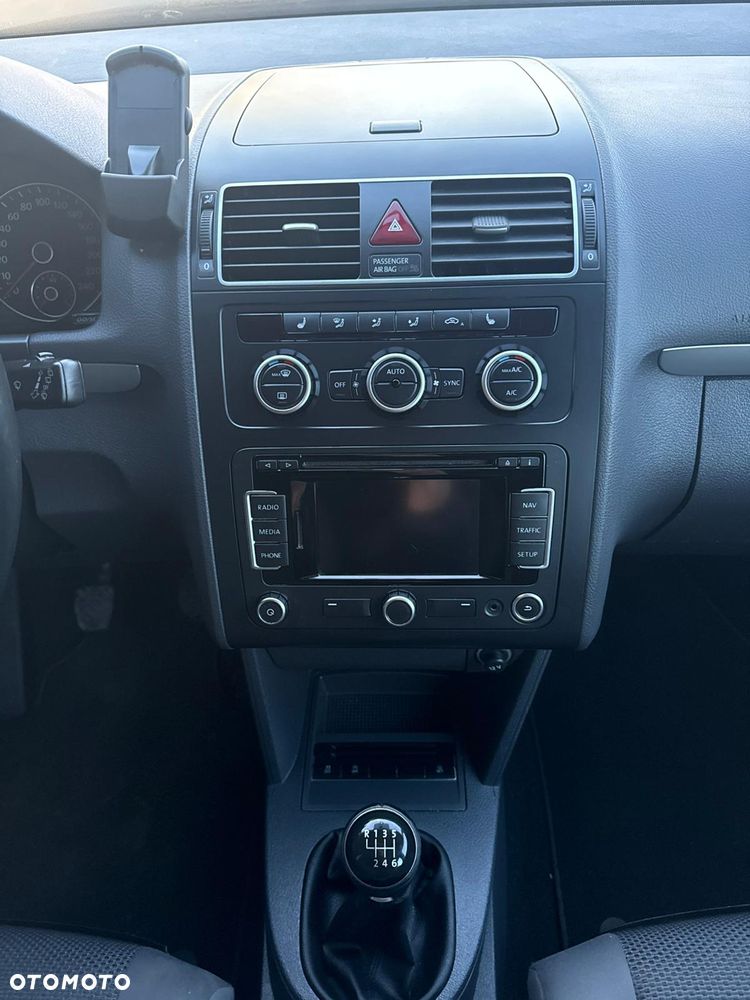 Volkswagen Touran 1.6 TDI DPF BlueMotion Technology Life - 19