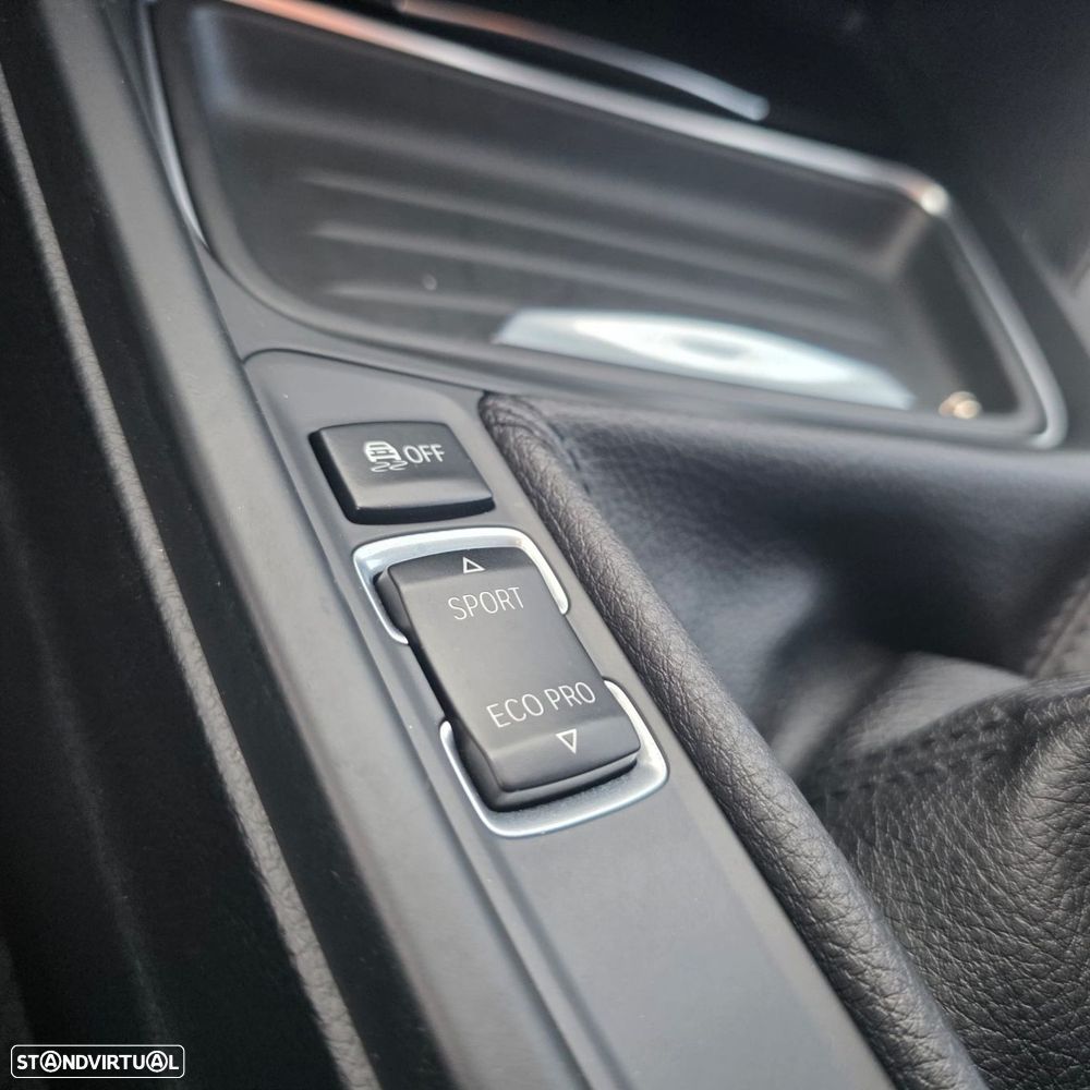 BMW 320 d Line Sport - 32