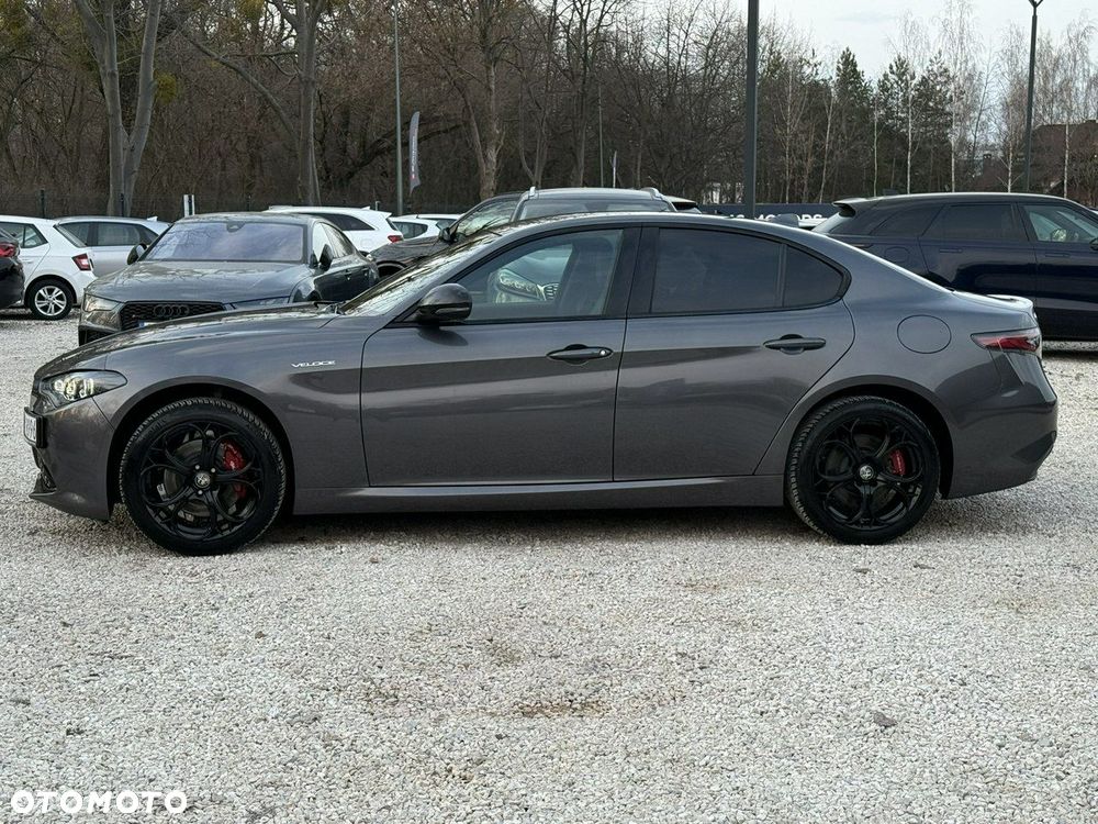 Alfa Romeo Giulia 2.0 Turbo 16V AT8-Q4 Veloce - 7